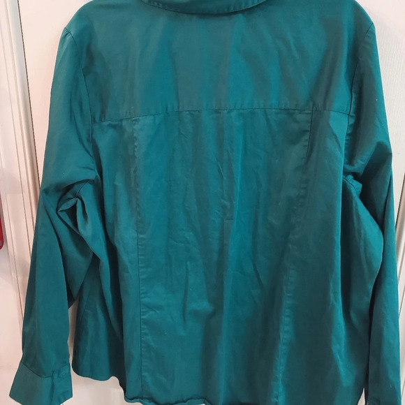 Lane Bryant Green Long Sleeve Button Down Blouse in Size 26 - Picture 10 of 10